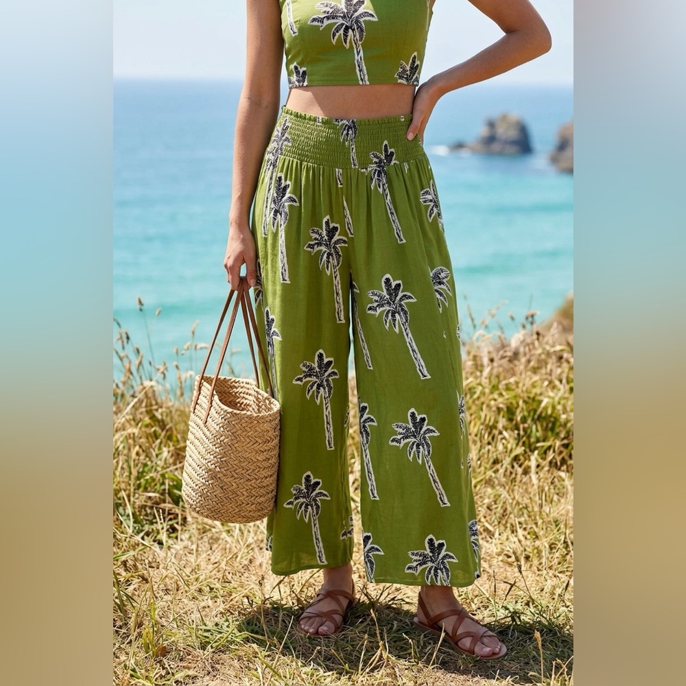 True Destinations Resort Wear Flare/Wide Leg Pants - Picture 2 of 6